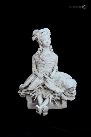 argile - sculpture - Dolly l'obéissante - Mylène La Sculptrice)