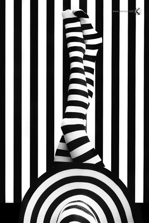 Black and White - photography - Stripes#001p - Vincenti Serge)