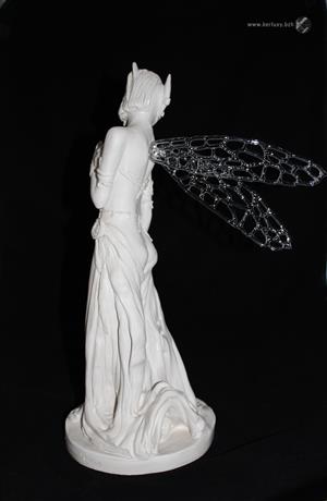 carved glass - sculpture - Caliawen, luminous Elf - Mylène La Sculptrice)