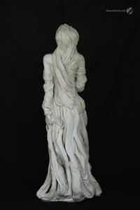 sculpture - La femme médiévale à la Croix - Mylène La Sculptrice