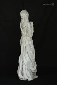 sculpture - The Medieval Woman wearing a cross - Mylène La Sculptrice