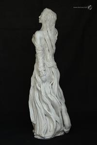 sculpture - The Medieval Woman wearing a cross - Mylène La Sculptrice